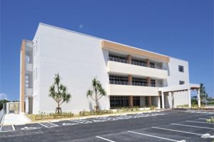 沖縄IT津梁科學園區(企業聚集施設1號館)
